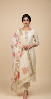 OFF WHITE SALWAR SUIT WITH FLORAL PRINT DUPATTA (SU 211)