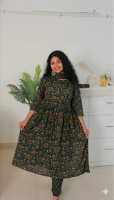 GREEN KURTHA SET (SU - 383)(sleeves available)