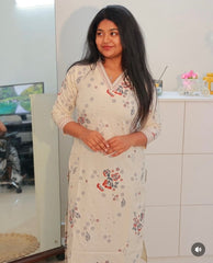 Linen blend Off white Kurtha Top - SU 368