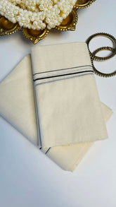 Puliyilakkara black set mundu