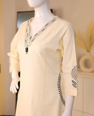 OFF WHITE KURTHI TOP WITH BLACK POCKET WORK (SU 281)