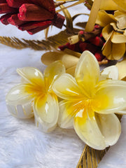 KOREAN CLAW HAIR CLIPS WHITE WITH YELLOW ( SJ 73 )