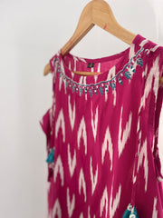 MAGENTA FLAME CHARM TOP (SU 435)