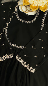 BLACK SALWAR SET (SU 76)