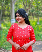 RED KURTHA SET WITH GOLDEN THREAD WORK su (146)