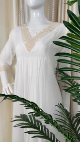 WHITE GEORGETTE V NECK KURTHI (SU 303)