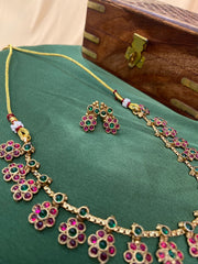 Multicolor Floral Stone Necklace Set