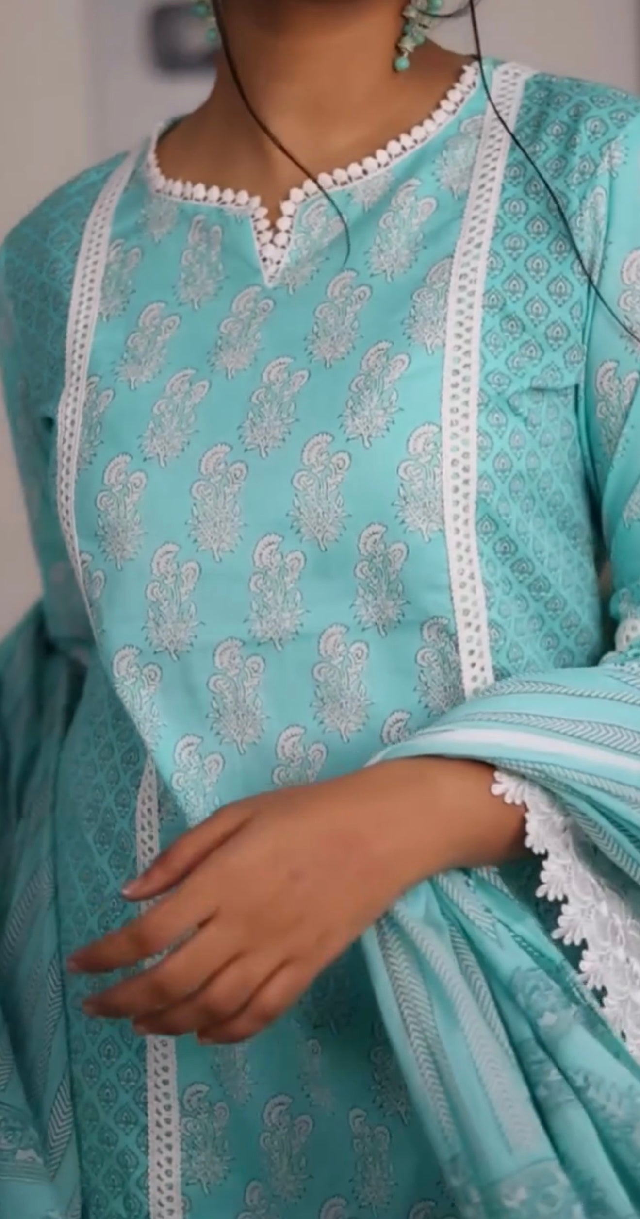 Turquoise Pakistani Salwar Suit