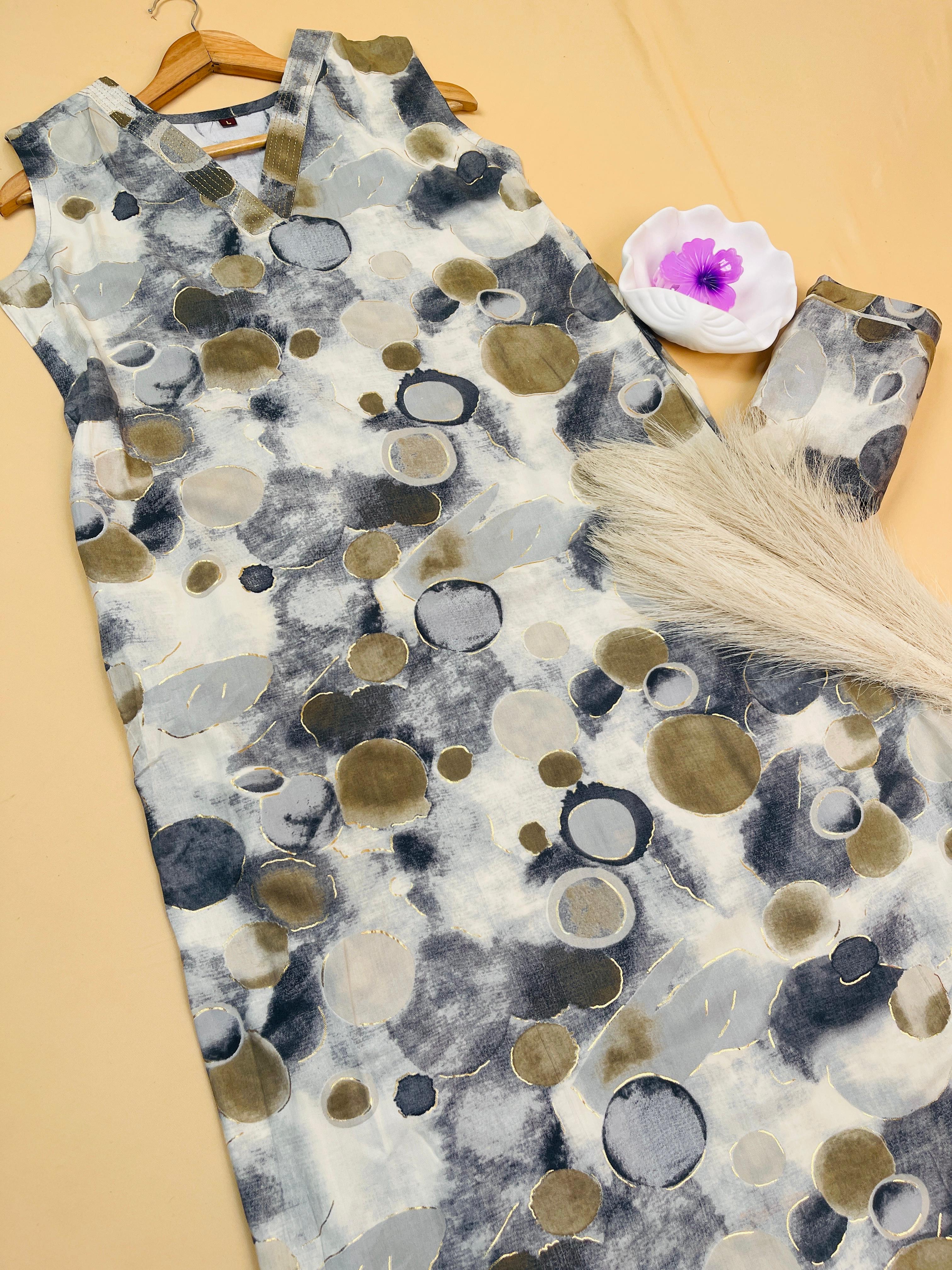 Ash V neck round print Co-ord set