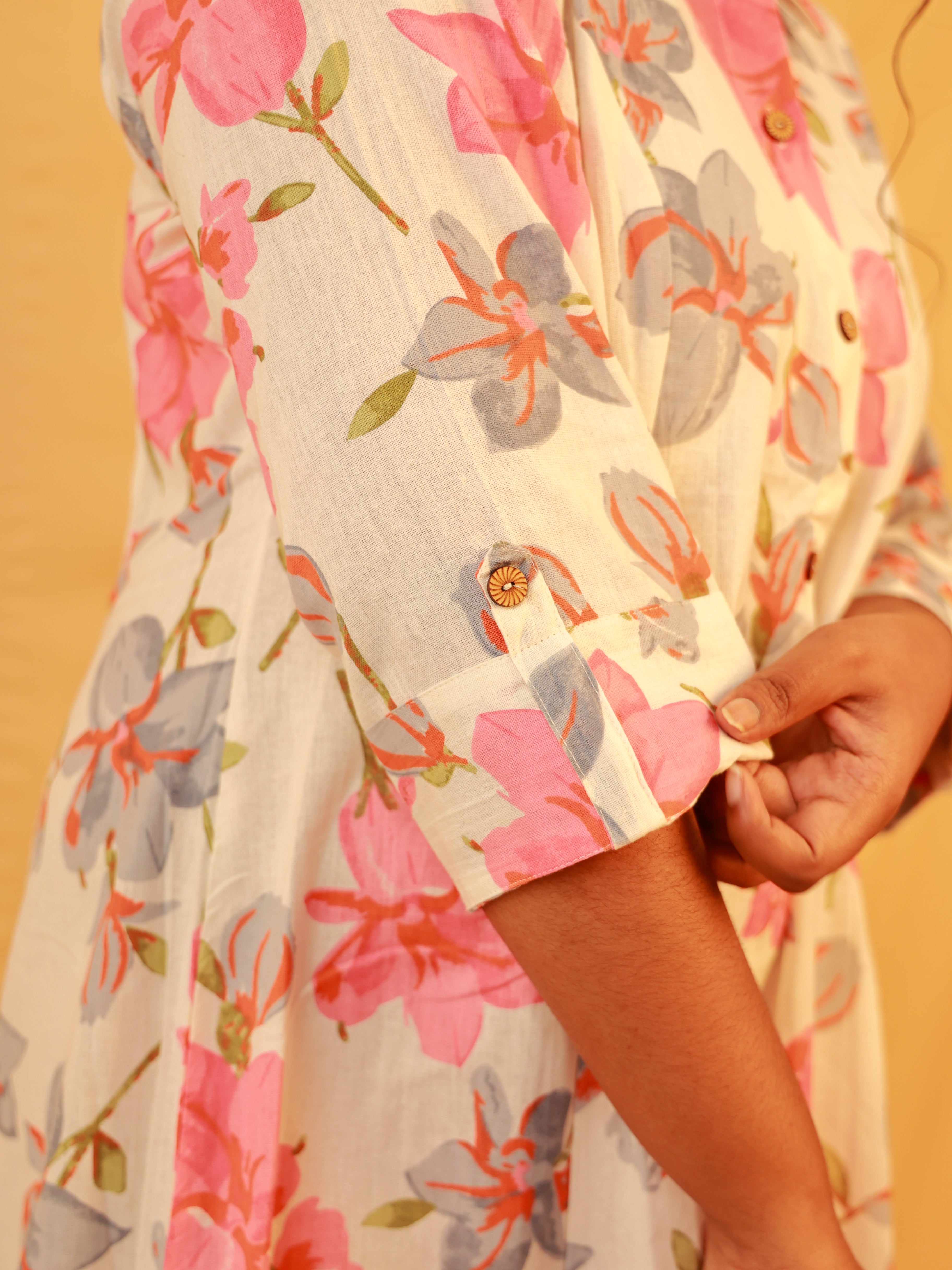 ROSE & ASH FLORAL DRESS WITH TIE