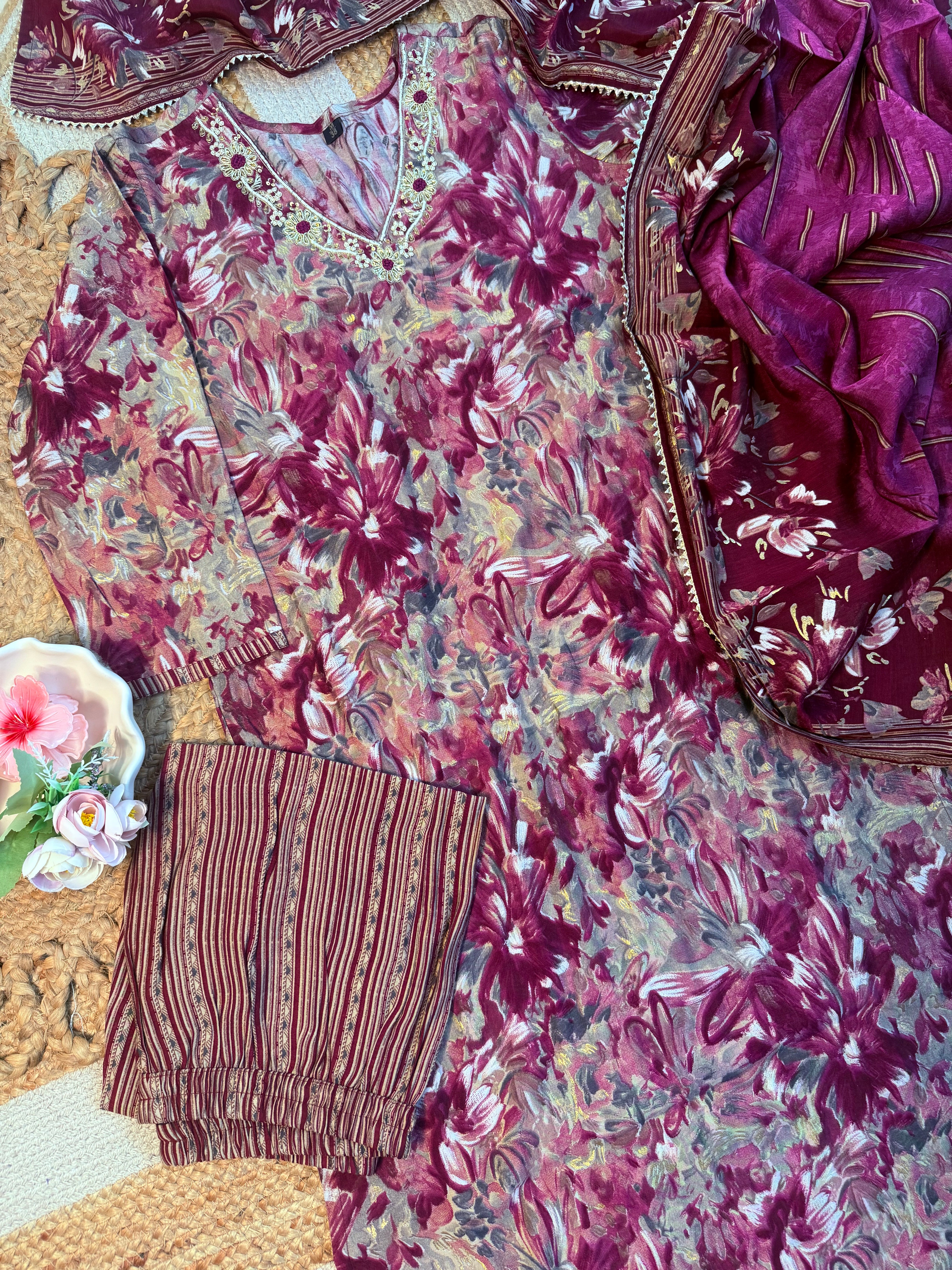 Gorgeous Magenta Salwar Suit - SU 112