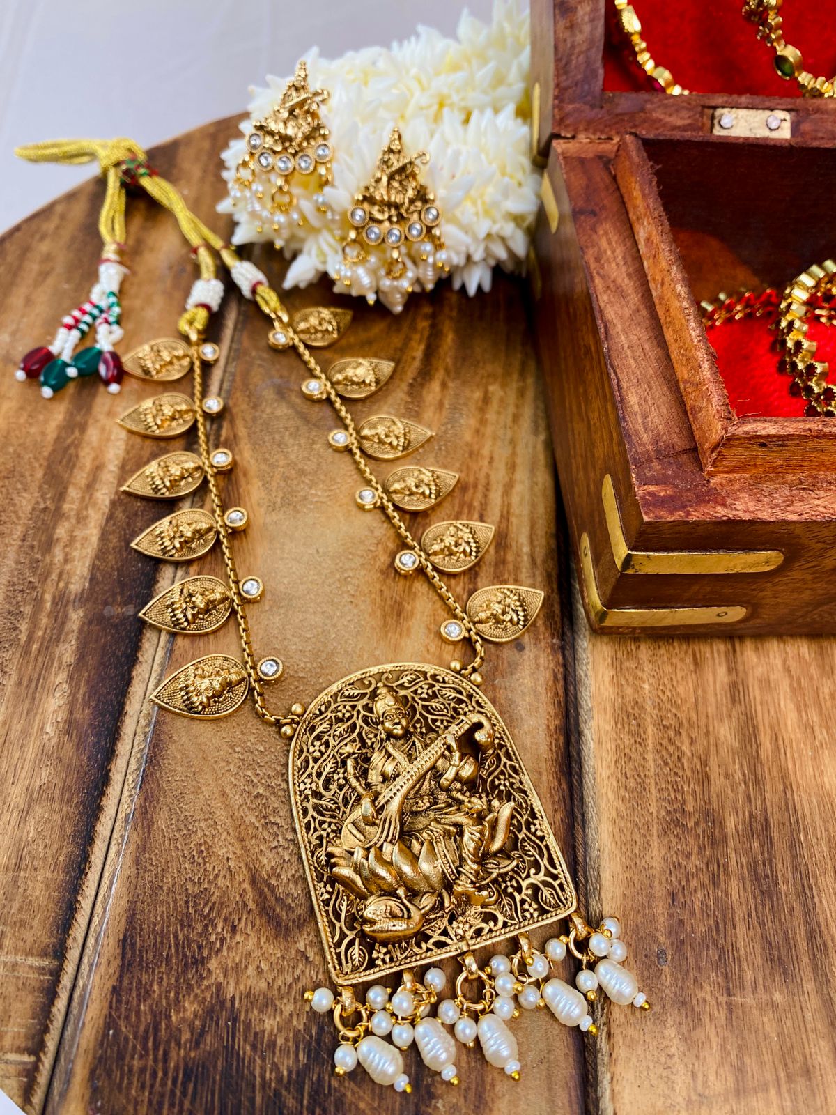 Antique Gold Saraswati Temple Necklace Set
