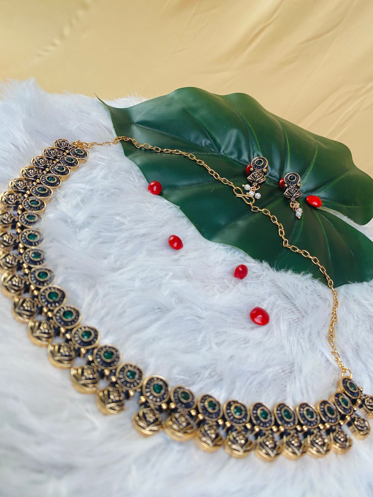 Antique Green Temple Necklace Set