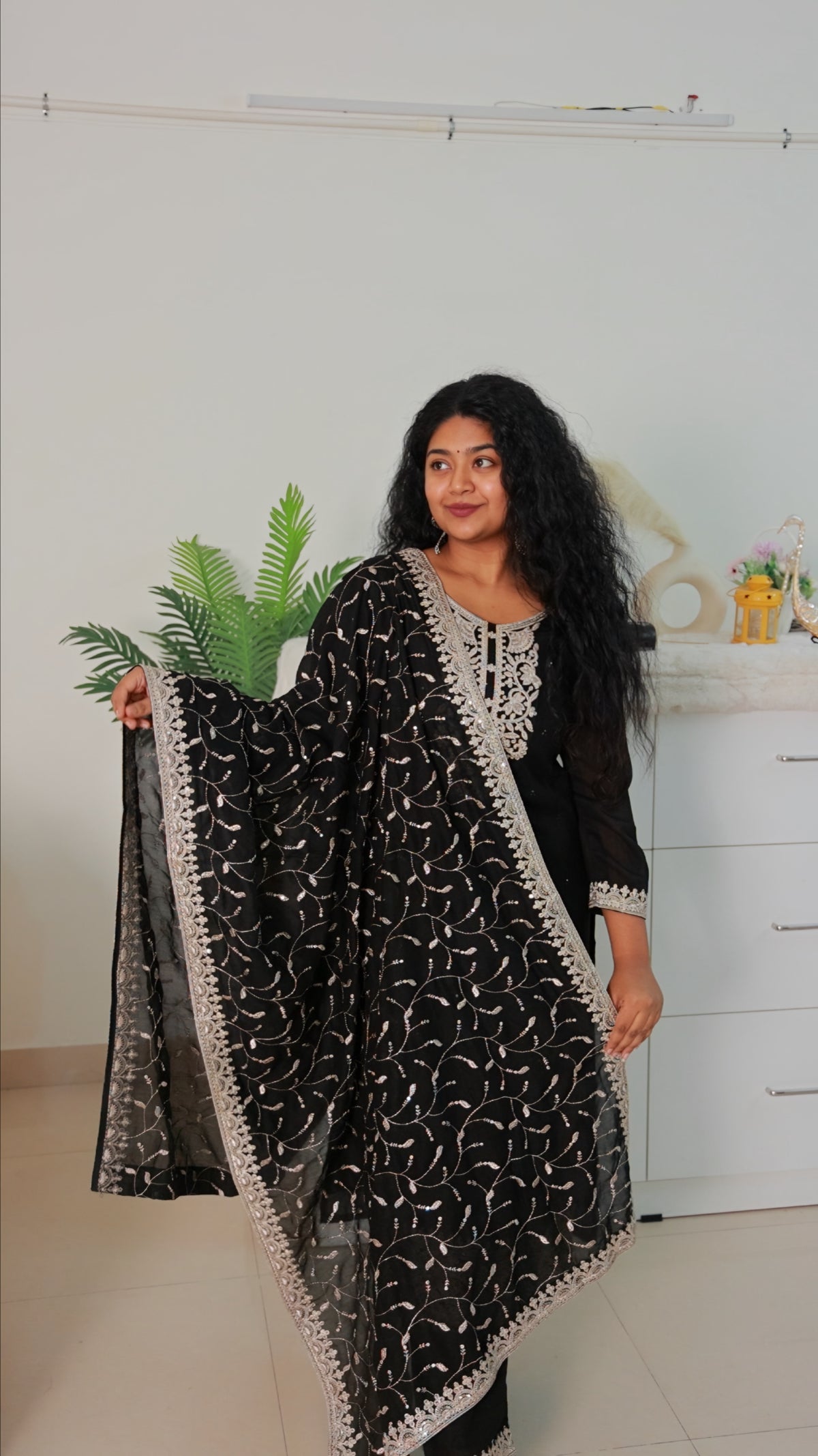 BLACK HEAVY WORK SALWAR SET (SU 188)