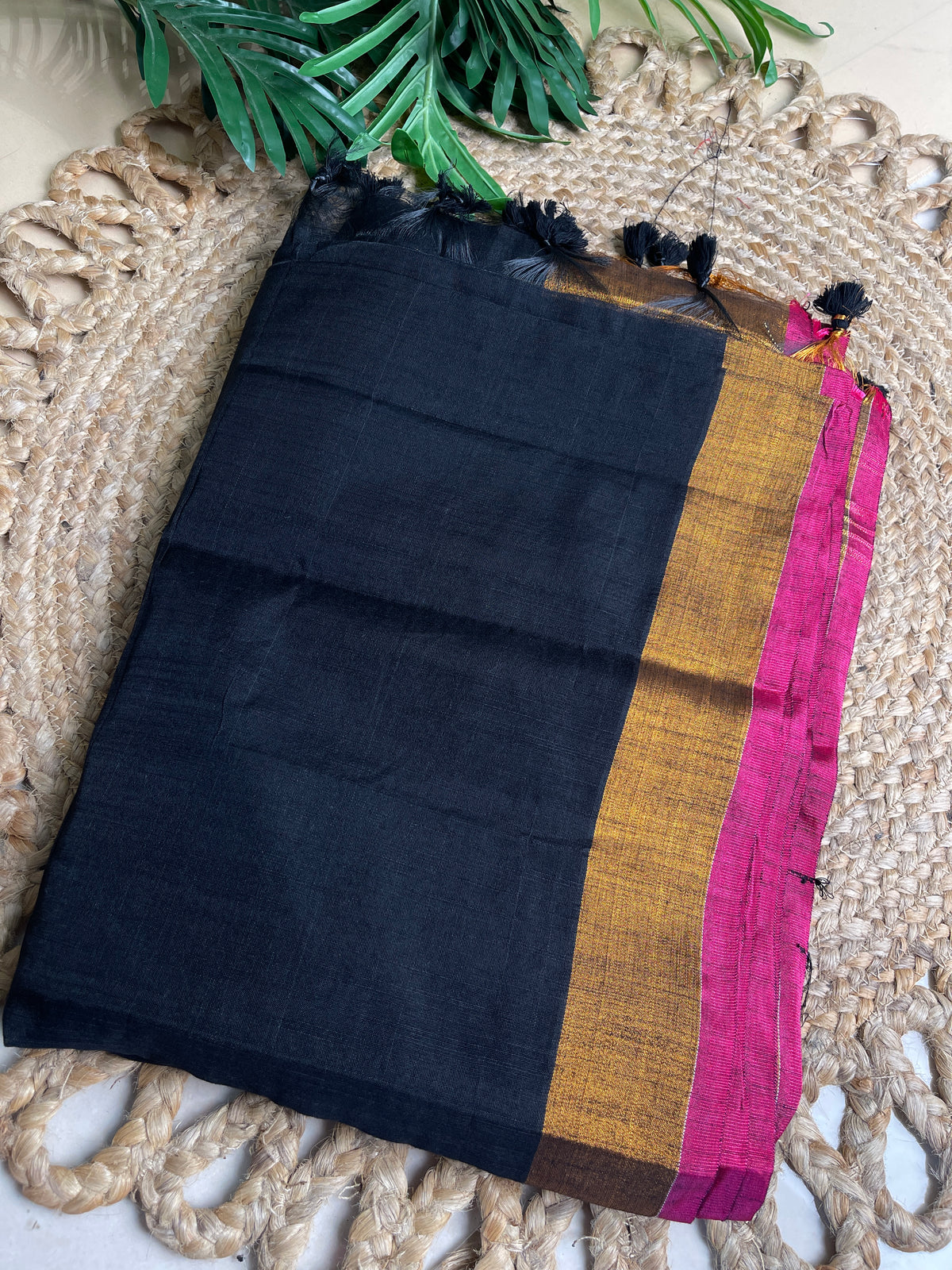 Pink and golden dual border black cotton saree (SU 801)