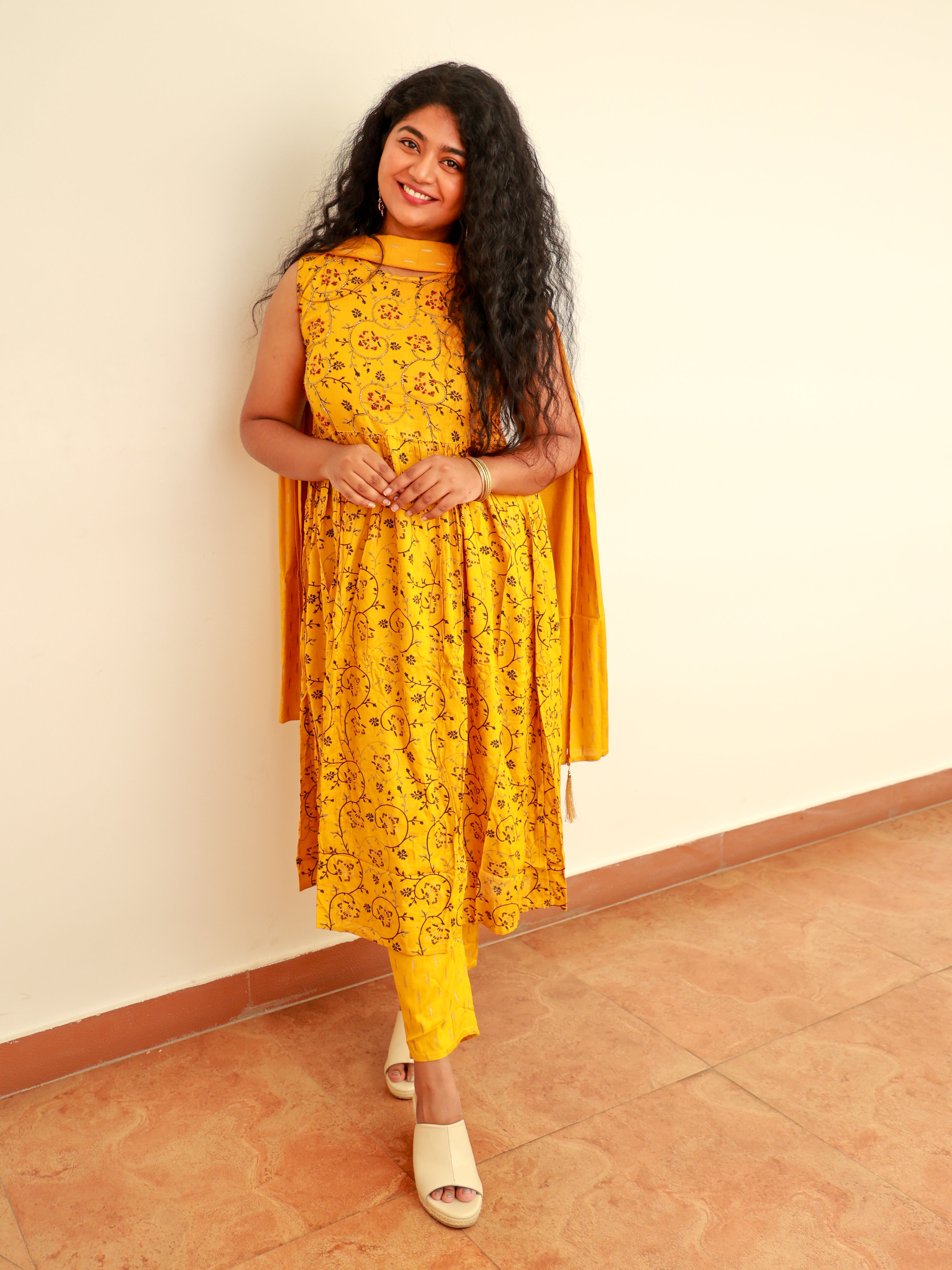Yellow Kurthi Set(Sleeves Attached) - Affordable Kurtha Set