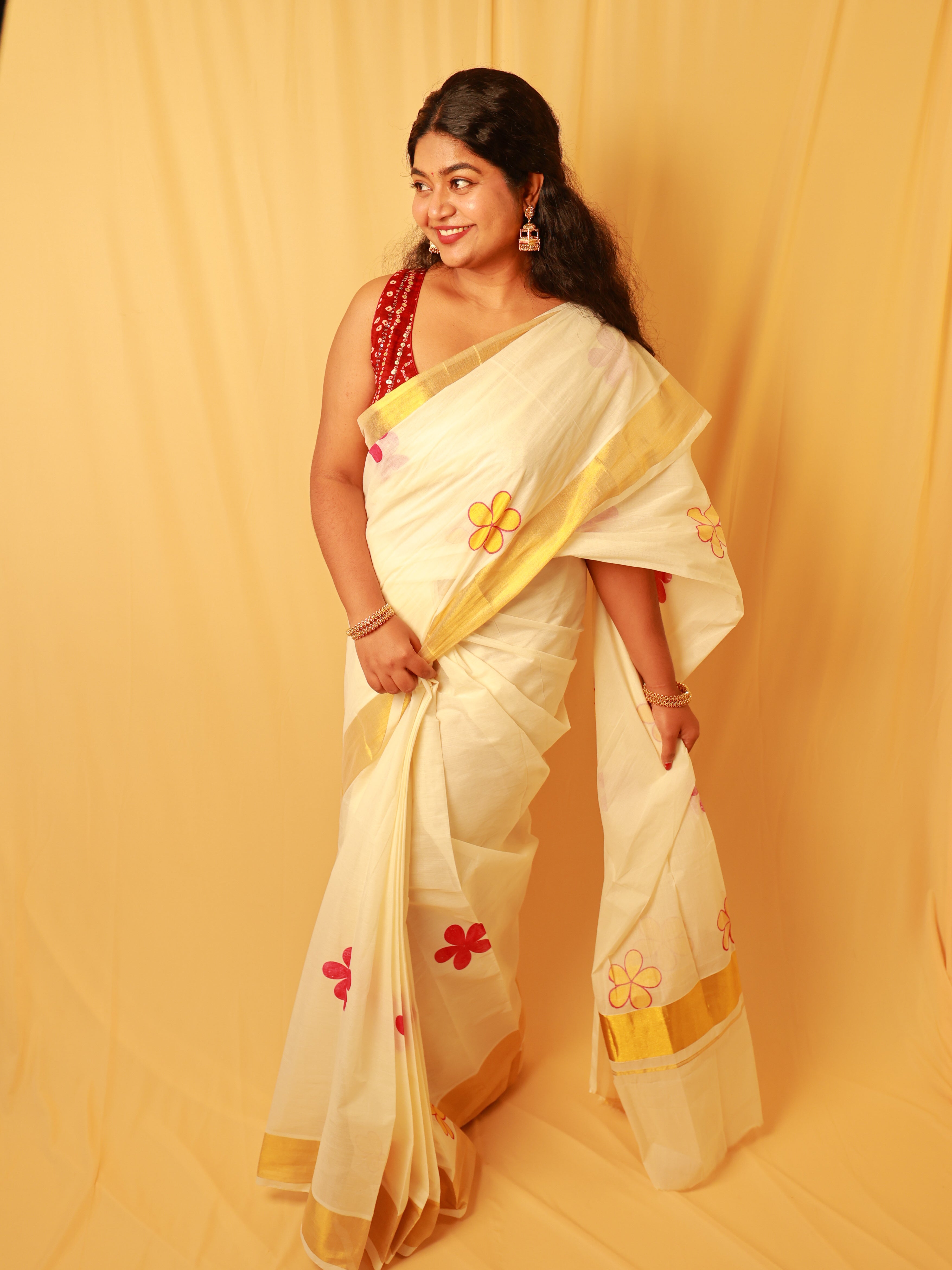 Avanthika Pink&Yellow flower Set Saree