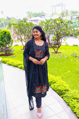 Elegant black floral embroidery Salwar suit (SU 272)