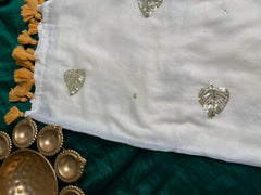Kanaka gold sequence embellished off white saree (SU 807)