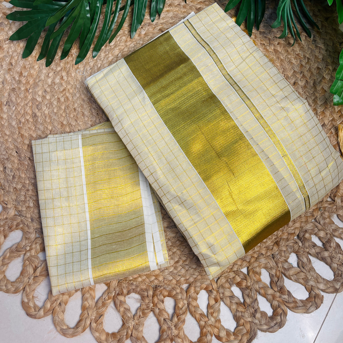 CHECK DESIGN (BIG) GOLDEN TISSUE READY TO WEAR SAREE WITH BLOUSE PIECE (SU 879)