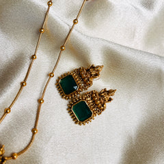EMERALD LAKSHMI ANTIQUE PENDANT NECKLACE SET (SJ 175)