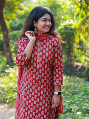 Red Muslin Kurtha 3 piece Set