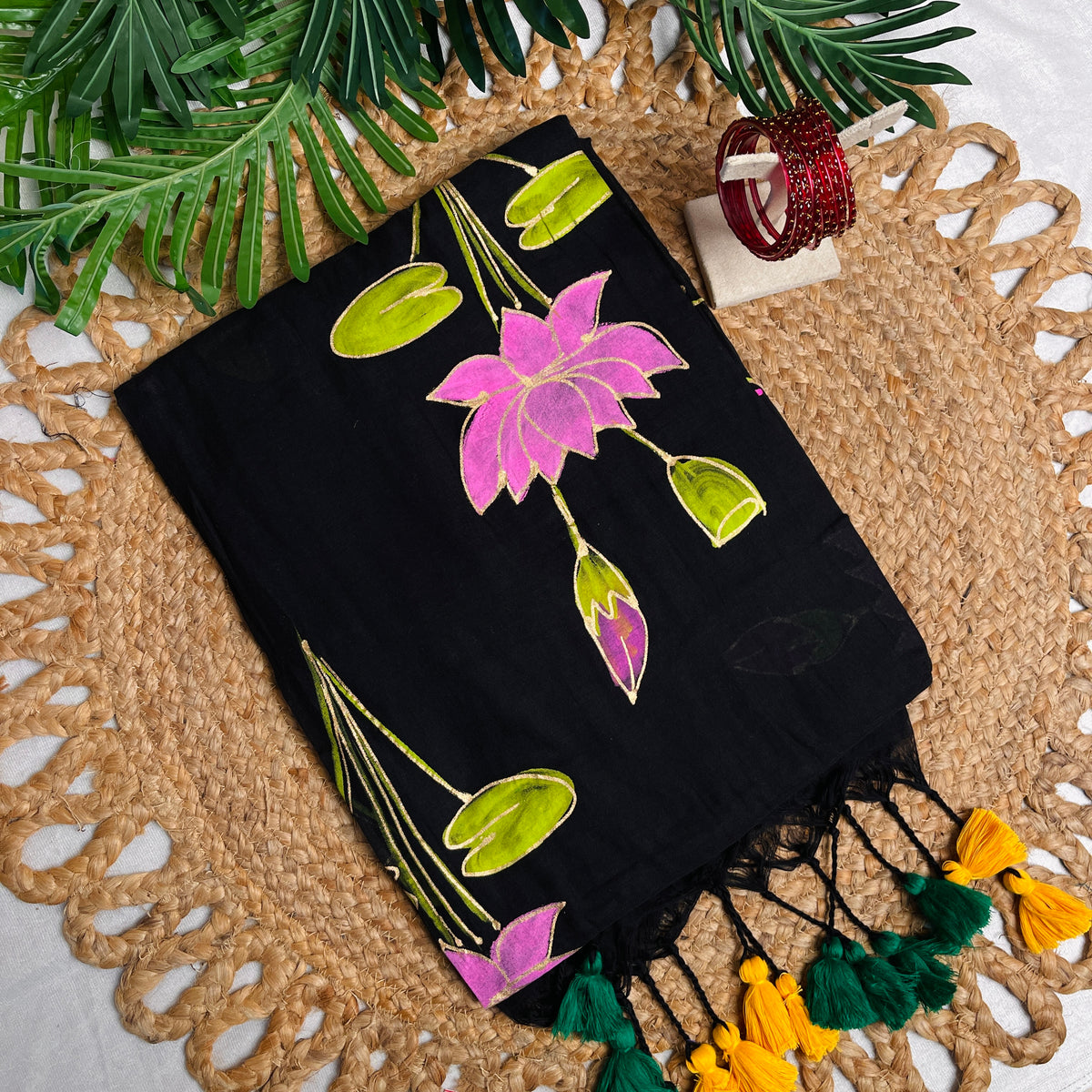 മധുമലർ🌸🖤FLORAL HAND PAINTED SOFT MUL COTTON SAREE (SU 866)