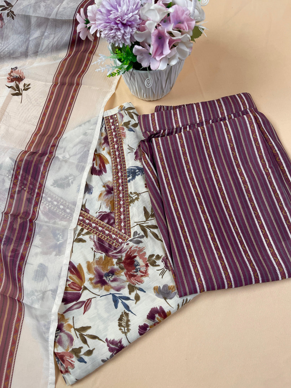 Cream & Brown Floral Print Kurtha Set - SU 73