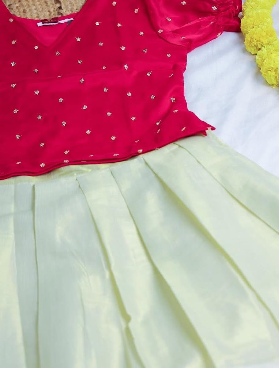 Rani Pink Elegant Kasavu Skirt and Top (SU 137)