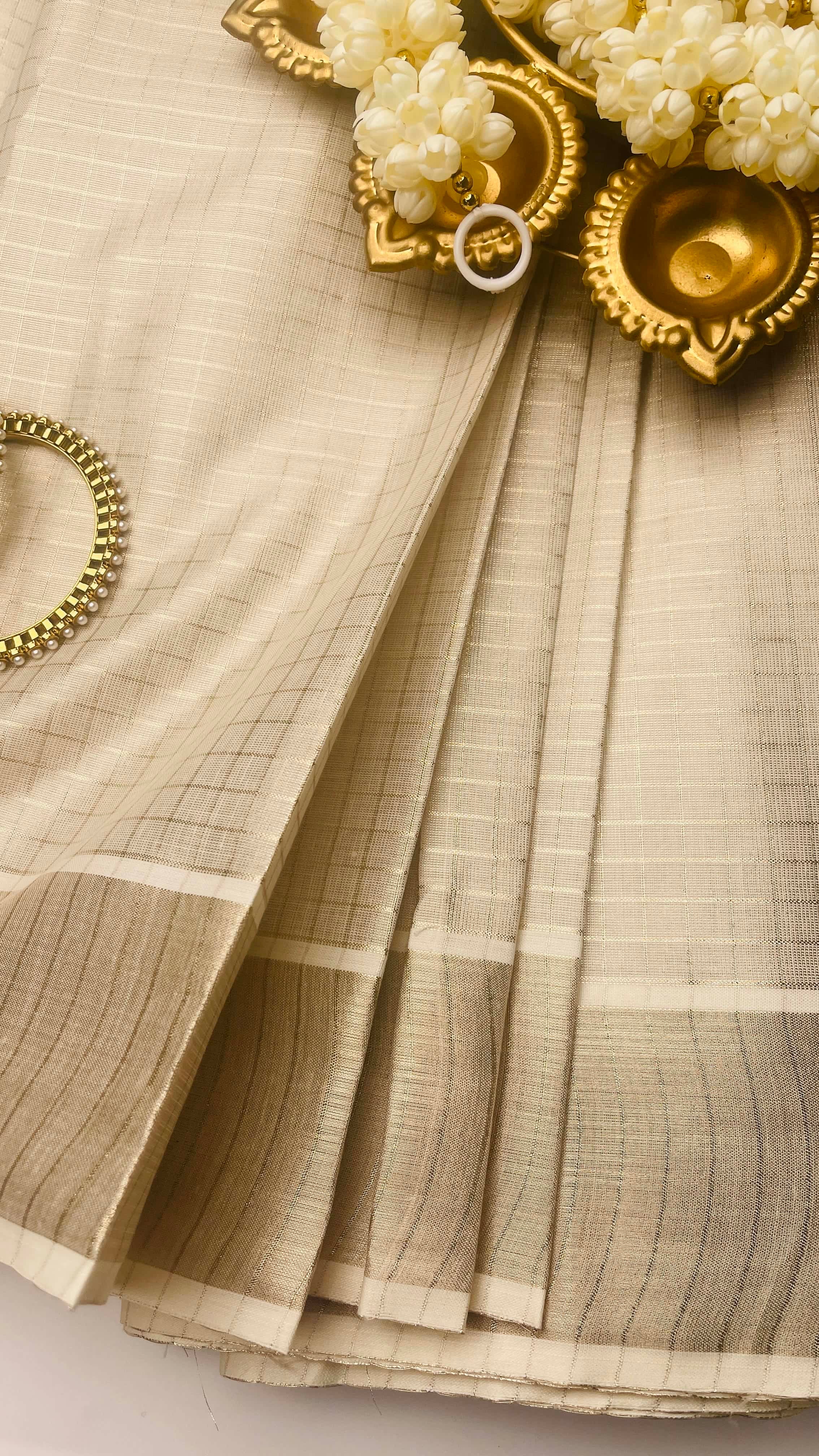 Ready to wear Champagne gold check saree SU 478