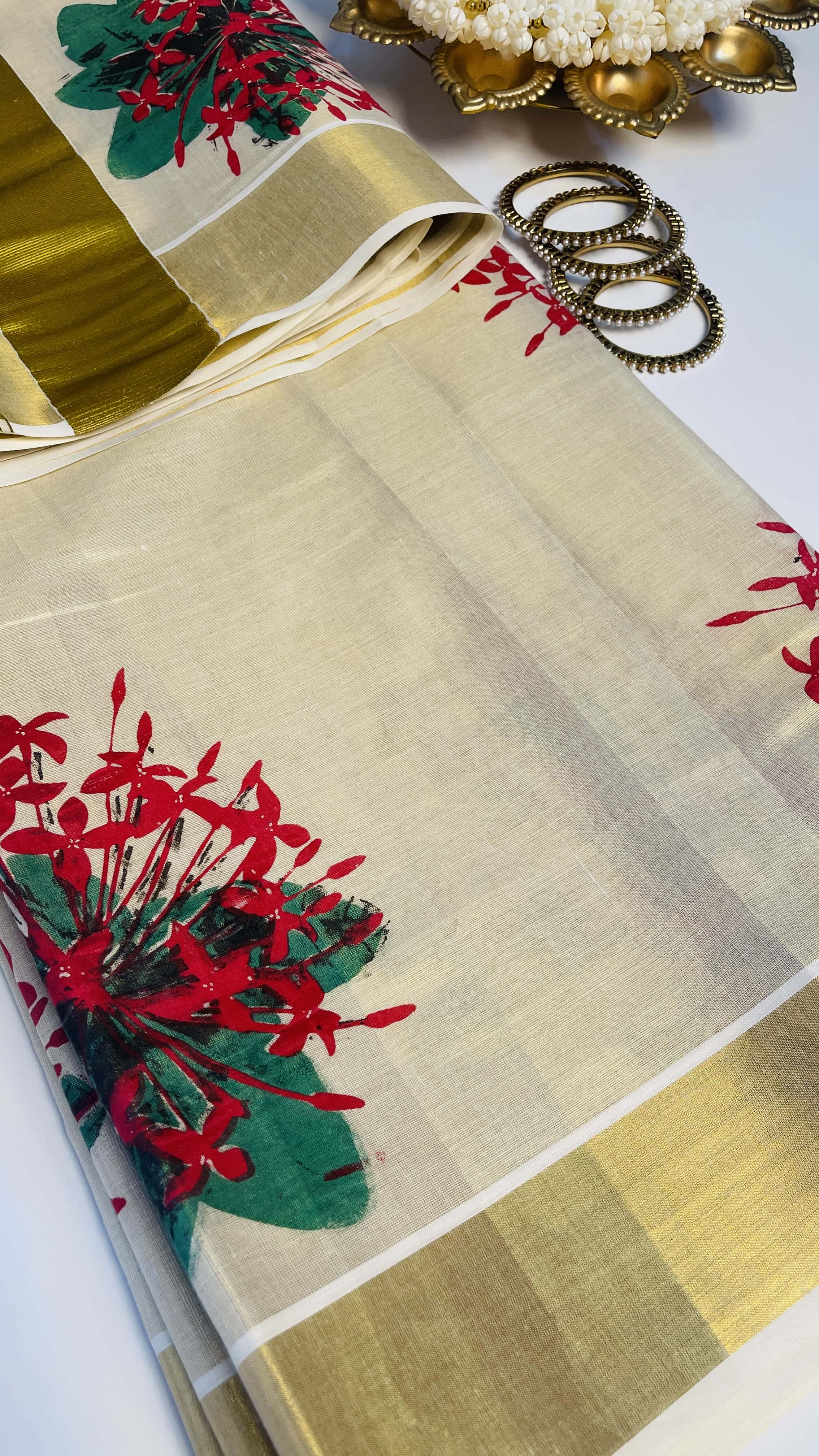 Red Chethipoo Saree