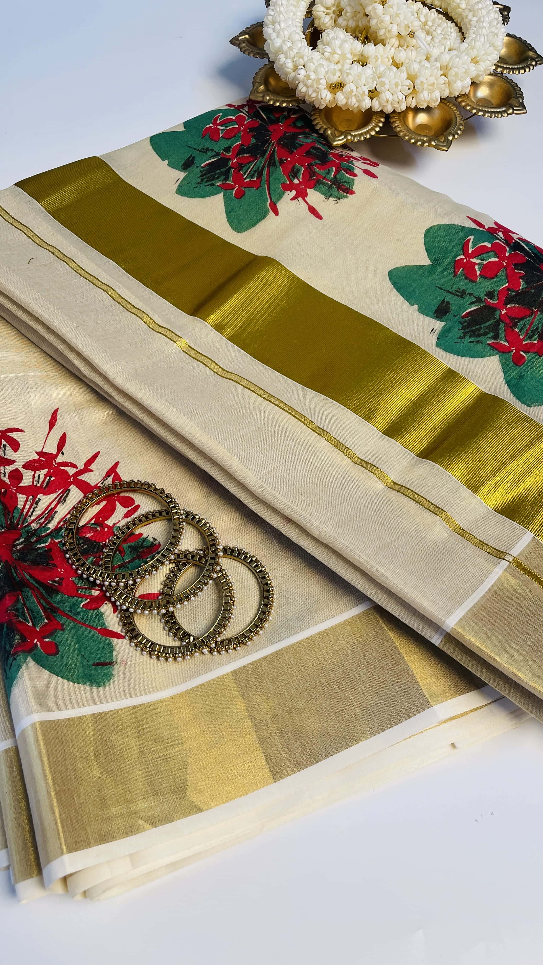 Red Chethipoo Saree