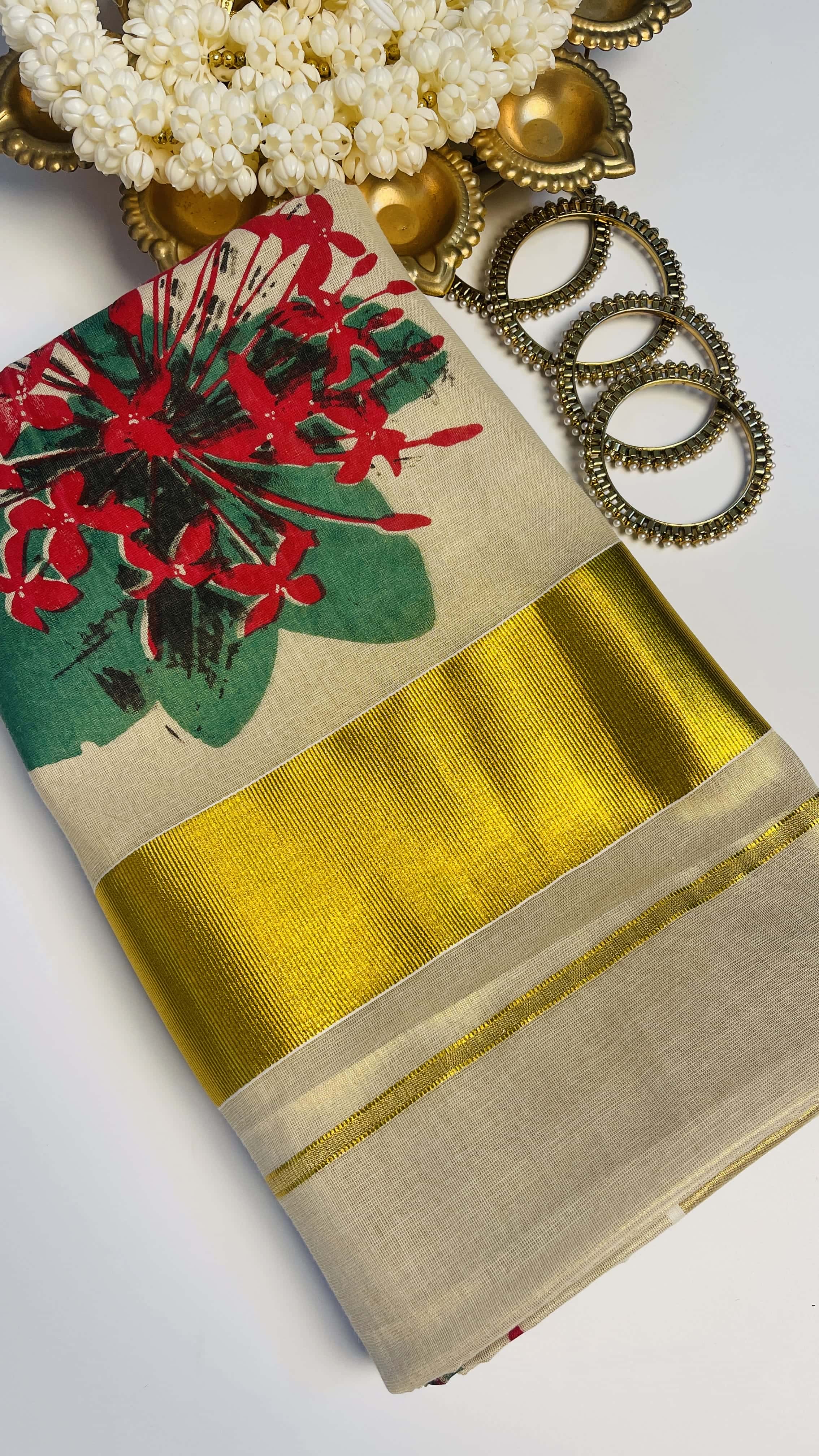Red Chethipoo Saree