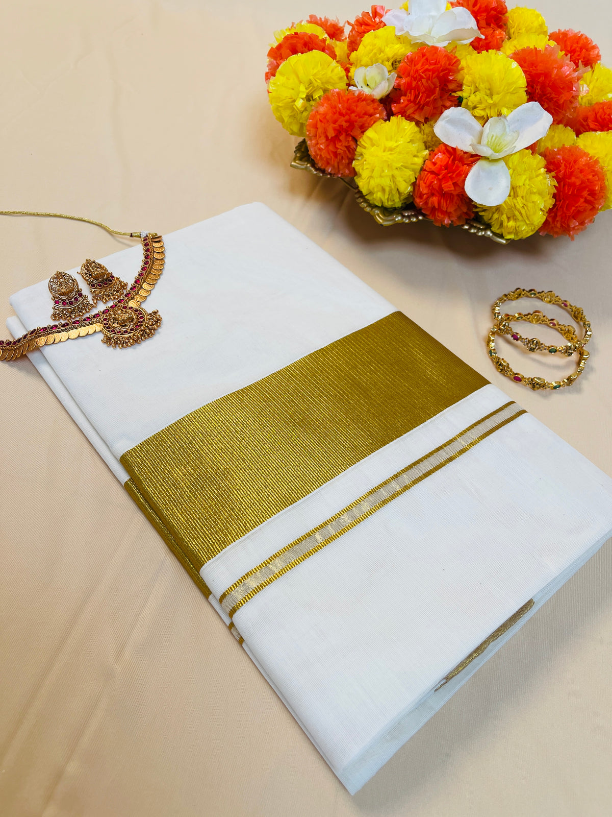 Plain Kerala Kasavu Saree