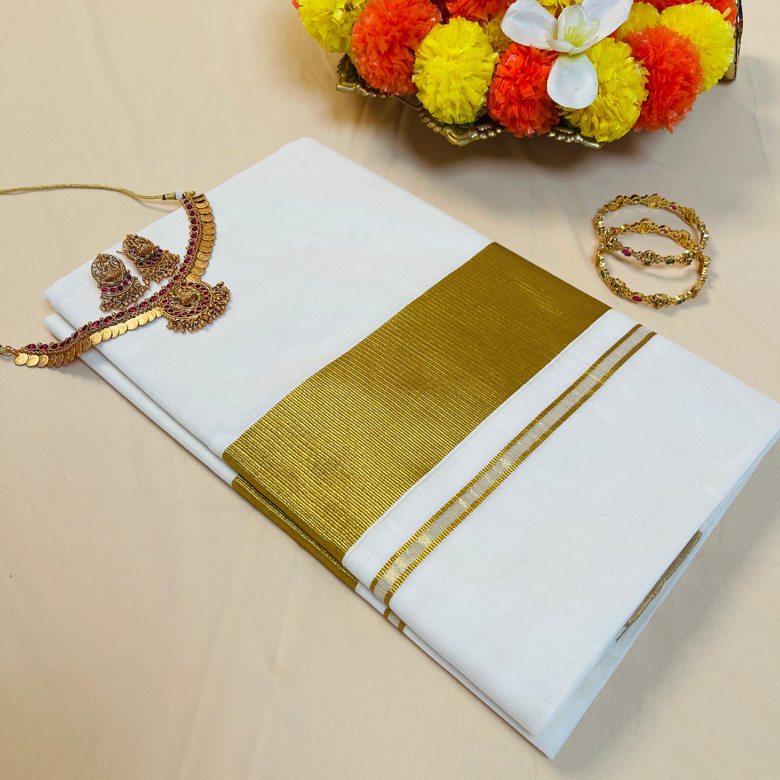 Plain Kerala Kasavu Saree