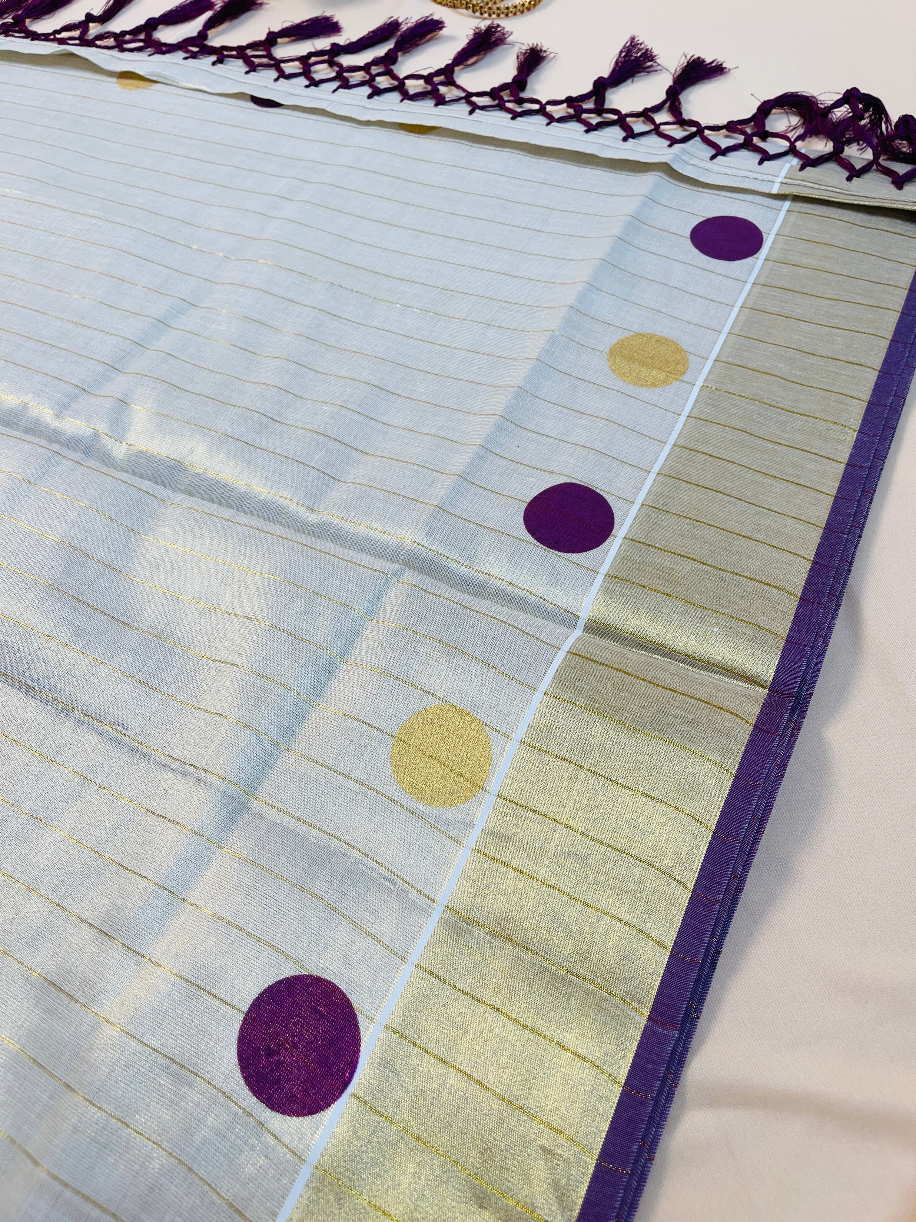 Vadamalli Golden Polka Stripes Tissue Set Saree With Tassels