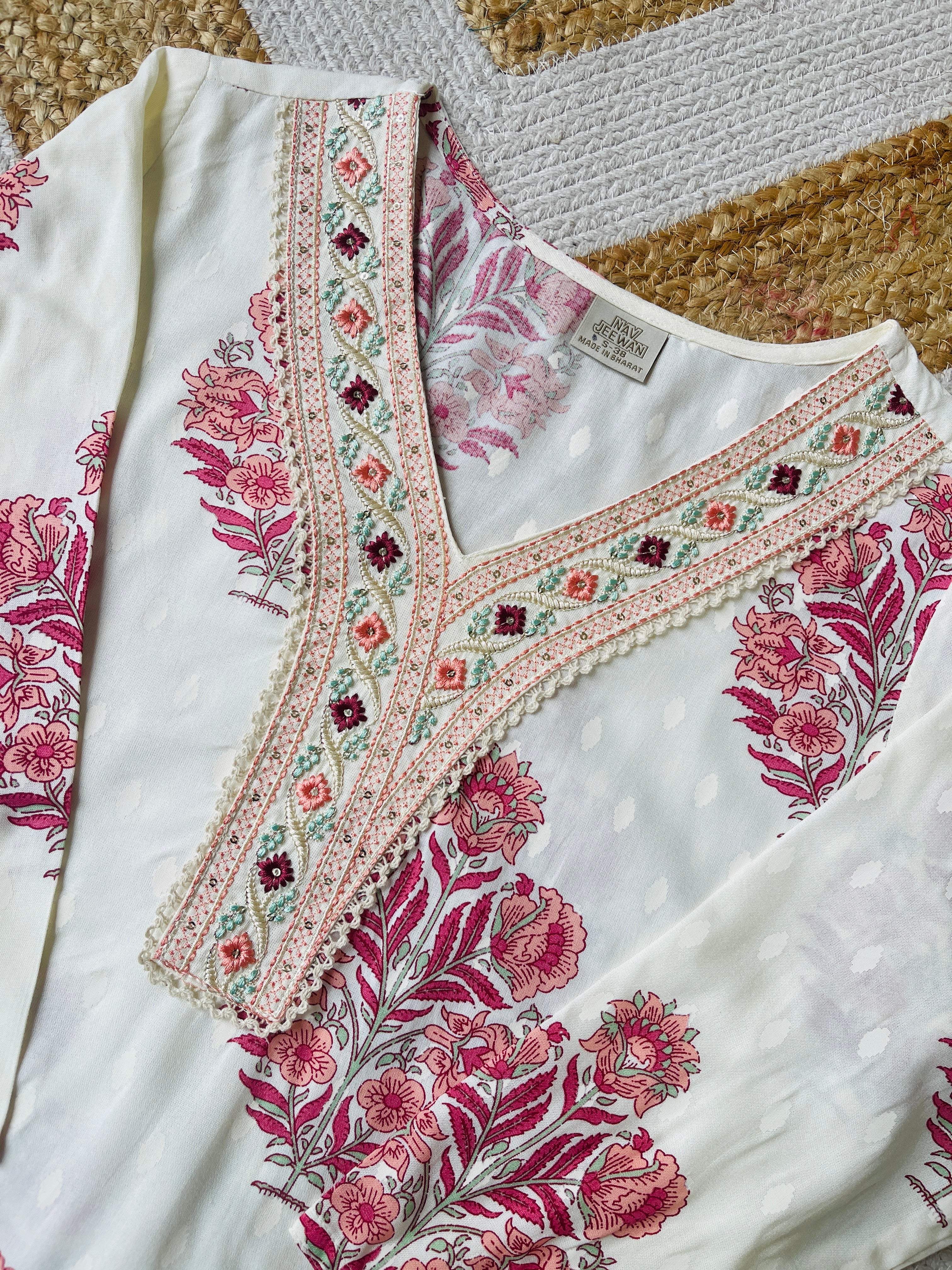CREAM V-NECK SOFT RAYON FLORAL KURTA - SU 419
