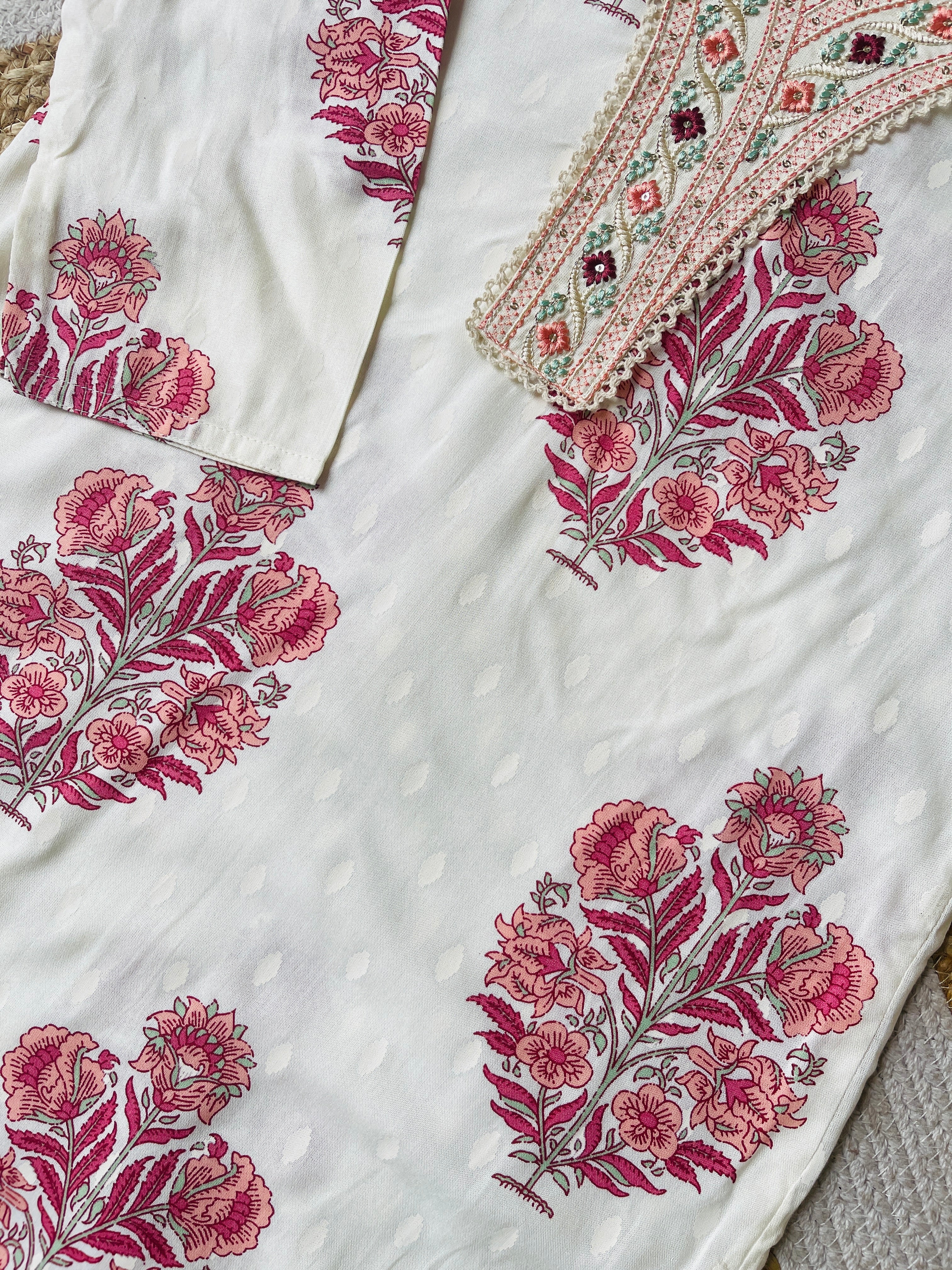 CREAM V-NECK SOFT RAYON FLORAL KURTA - SU 419