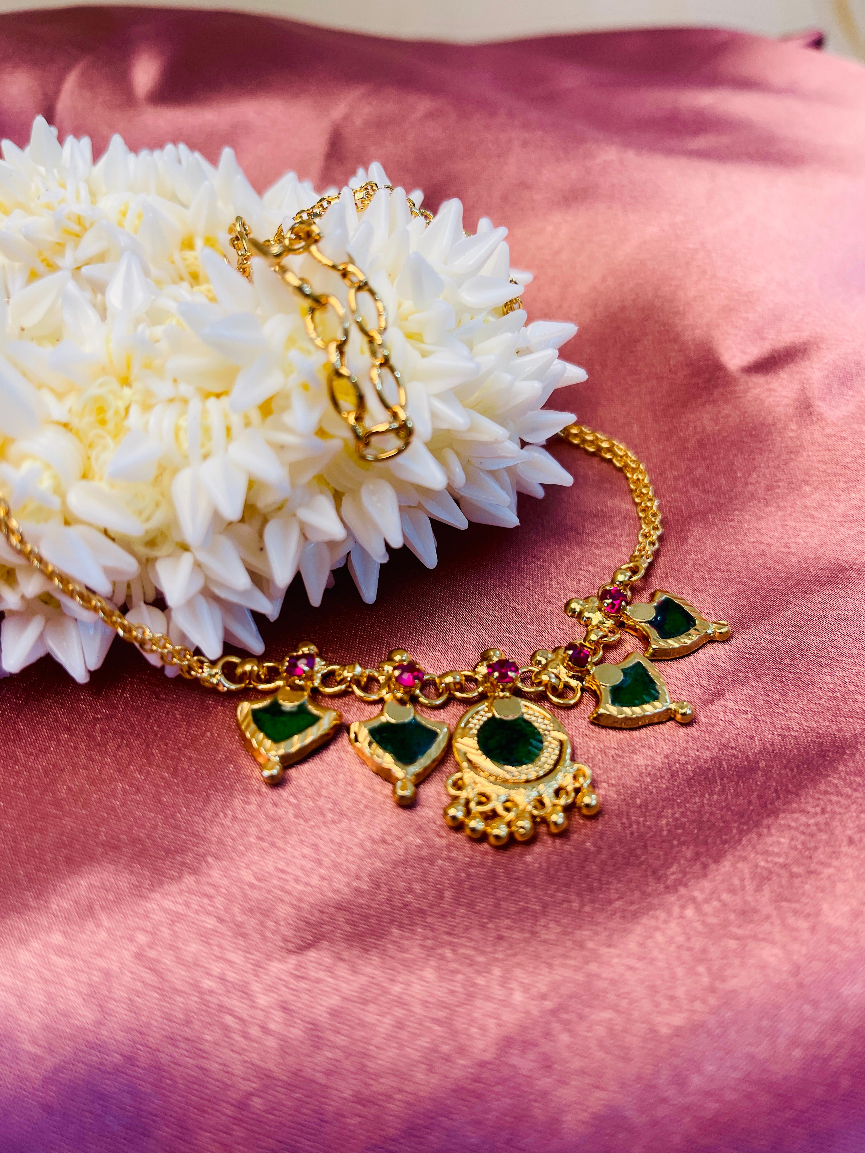 Temple Style Green & Pink Pendant Necklace ✨