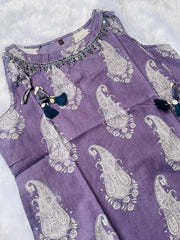 VOILET FLORAL CHARM TOP - SU 397