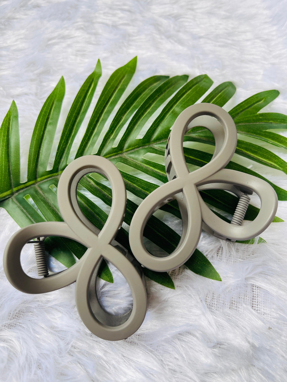 MANDARA HAIR CLAW CILP GRAY ( SJ 75 ) ( 1 count )