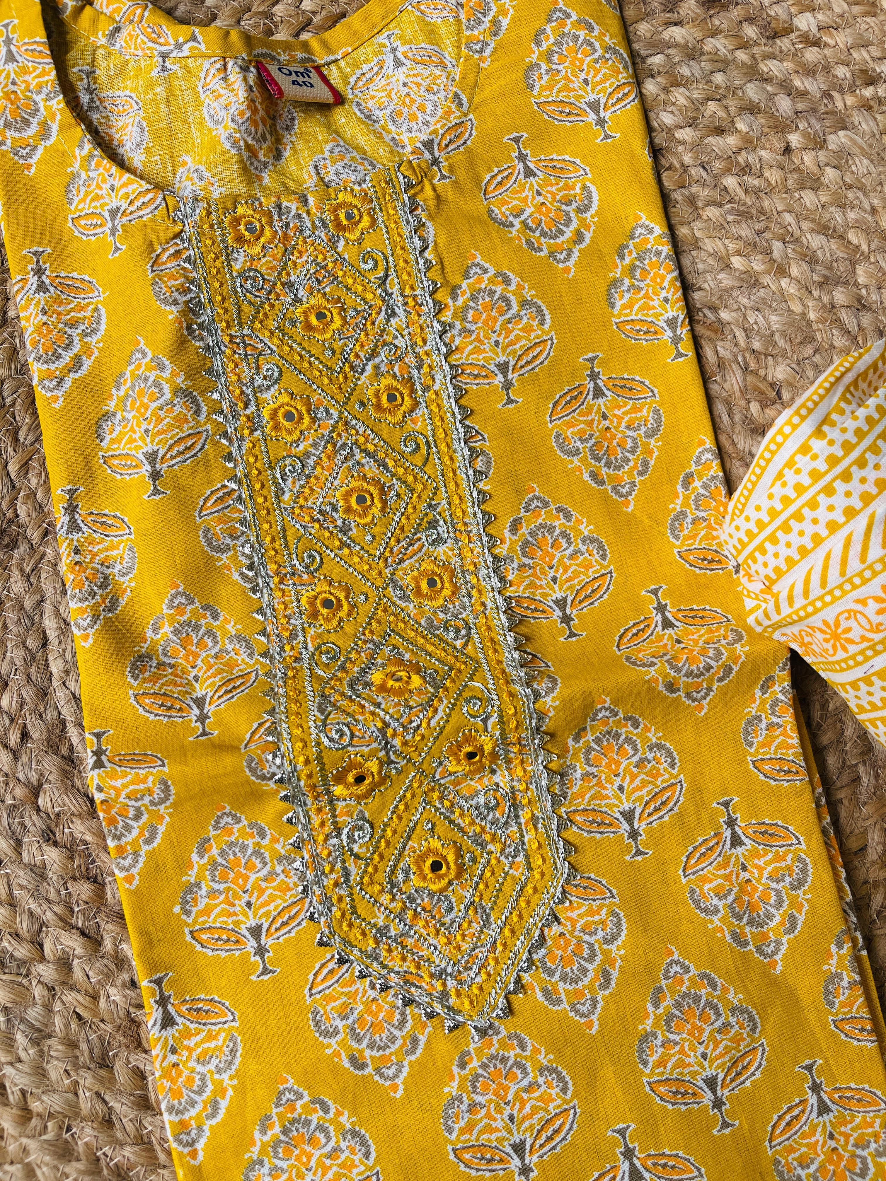 YELLOW KURTHI 2 PIECE SET WITH FRONT MIRROR WORK ( SU 267 )