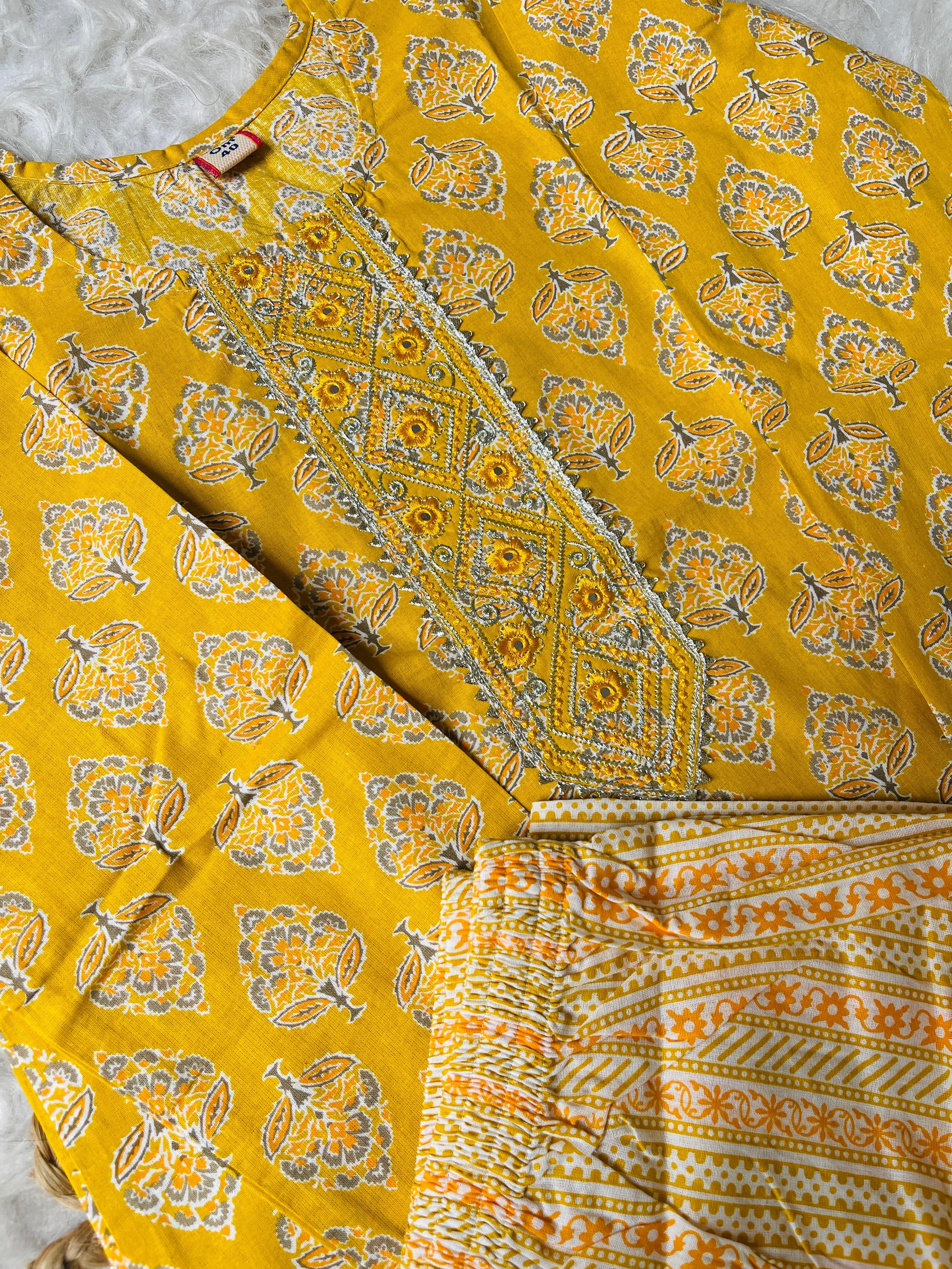 YELLOW KURTHI 2 PIECE SET WITH FRONT MIRROR WORK ( SU 267 )