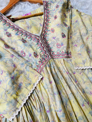 YELLOW FLORAL ALIA CUT KURTHI ( SU 83 )