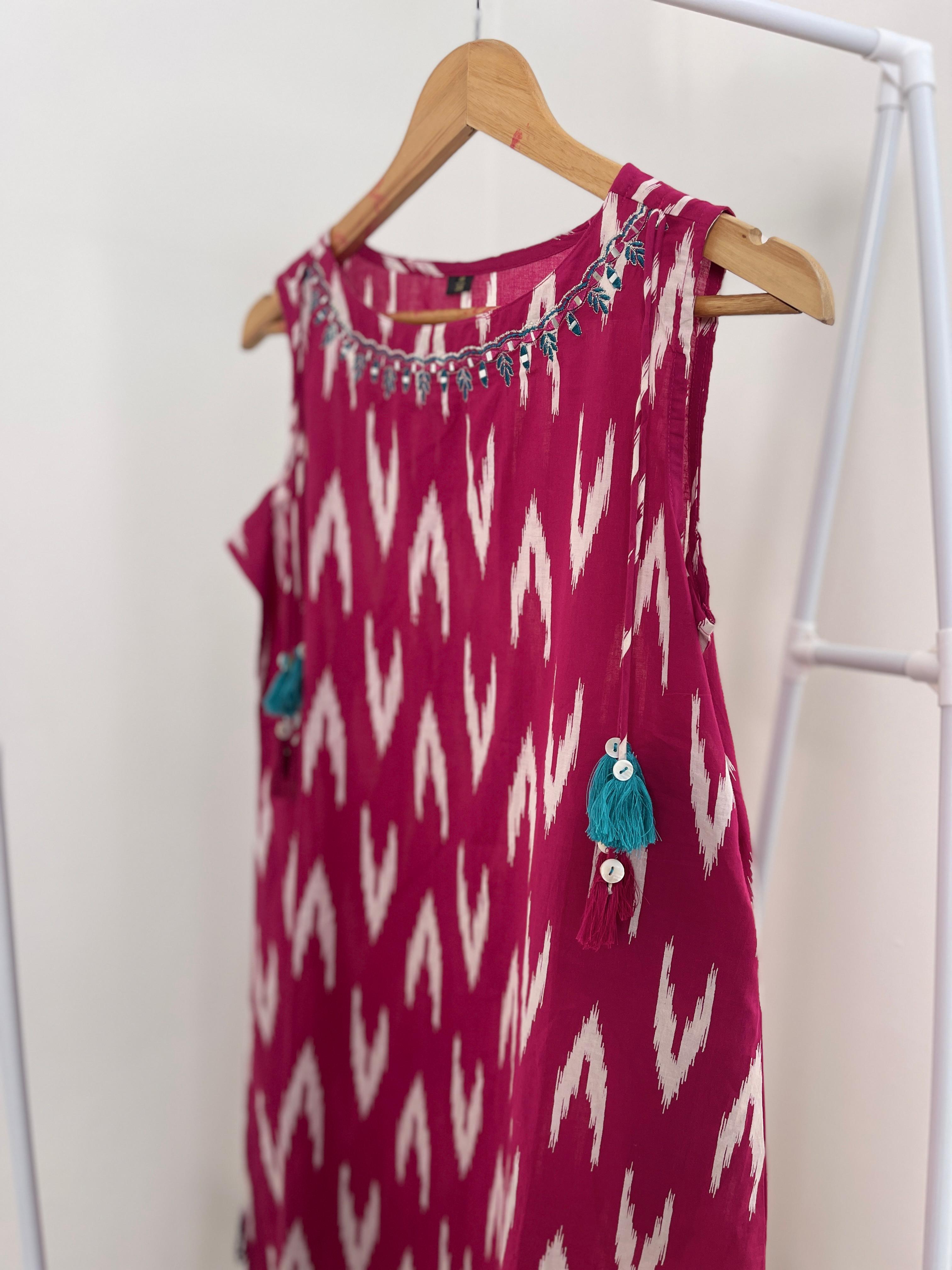 MAGENTA FLAME CHARM TOP (SU 435)