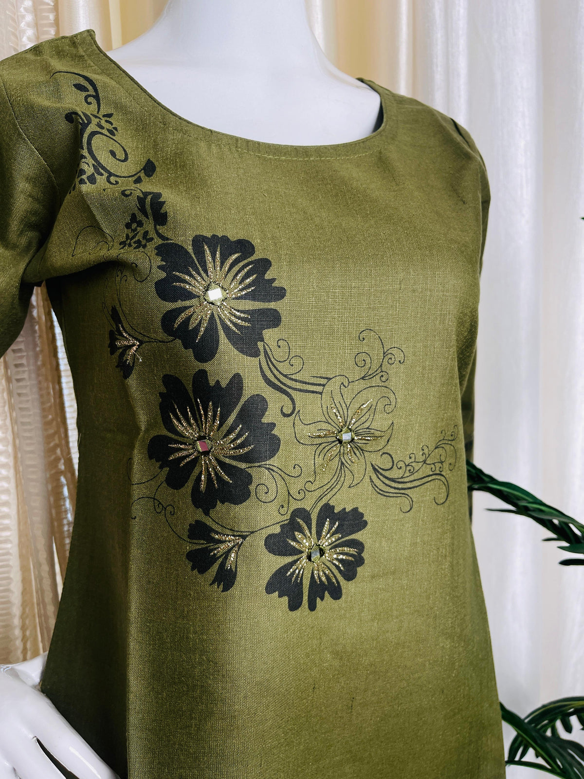OLIVE GREEN WITH BLACK FLORAL PRINT KURTHI (SU 627)