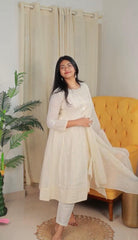 OFF WHITE FULL LENGTH PANEL CUT THREE PIECE SET (SU 386)