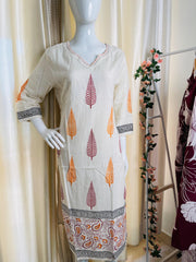 KHADI COTTON WHITE WITH ORANGE & RED LEAF PRINT TOP (SU 341)
