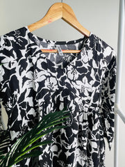 BLACK SHORT KURTHI WITH WHITE DESIGN (SU 380)