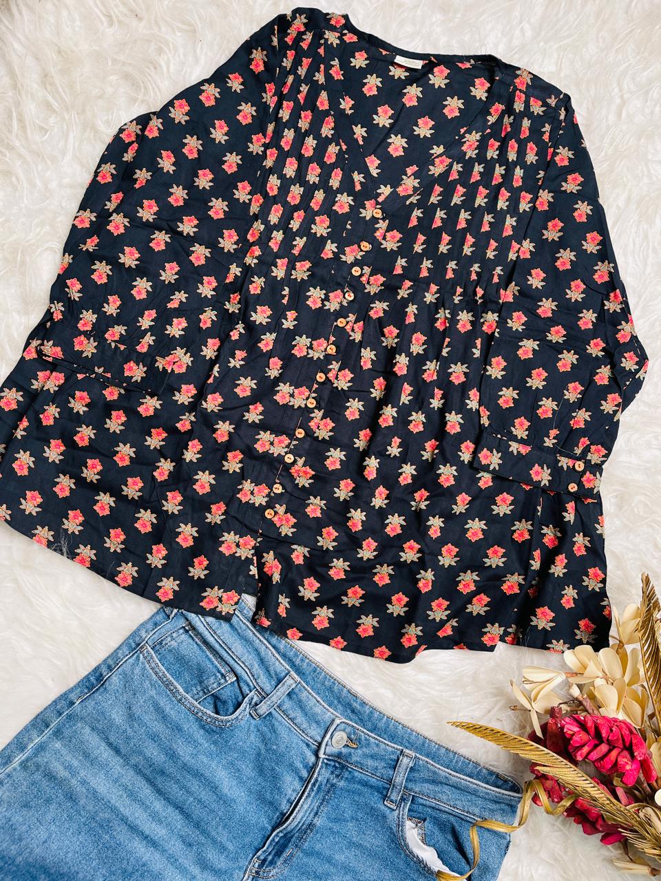 BLACK WITH MAJENTA FLORAL SHORT KURTHI (SU 684)